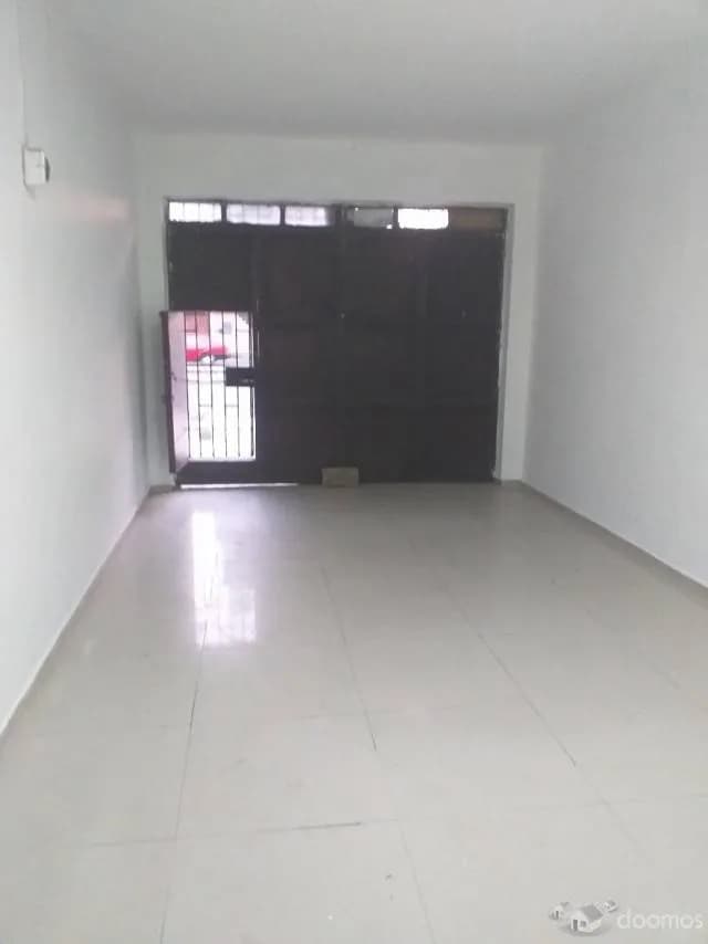 ALQUILO 3 LOCALES COMERCIALES- AV MANSICHE — foto 2