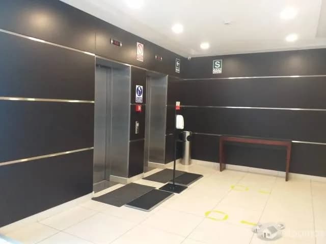 ALQUILER DE OFICIANA 56M2 EN MIRAFLORES — foto 2