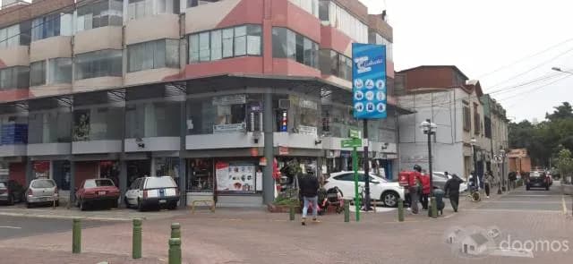 EN VENTA LOCAL COMERCIAL EN MIRAFLORES — foto 1