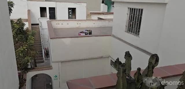 EXCELENTE UBICACION DE LOCAL COMERCIAL EN AV.  DE SAN ISIDRO — foto 8