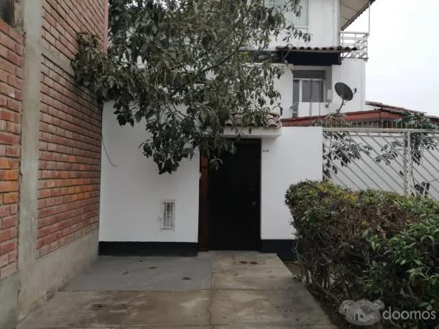 Alquilo casa ubicado en La Capullana Surco — foto 1