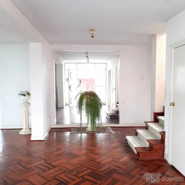VENTA DE HERMOSA CASA DE 4 DORMITORIOS Y PISCINA — foto 3
