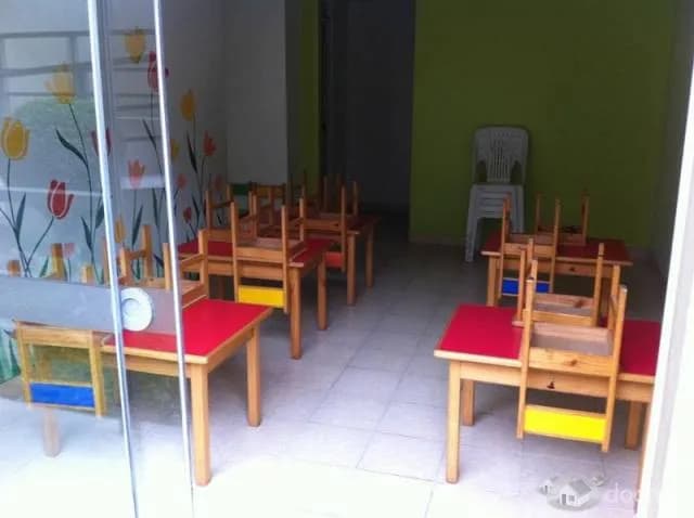 ACOGEDOR, CON AREAS COMUNES, A UNA CDRA. DE EMBAJADA — foto 2