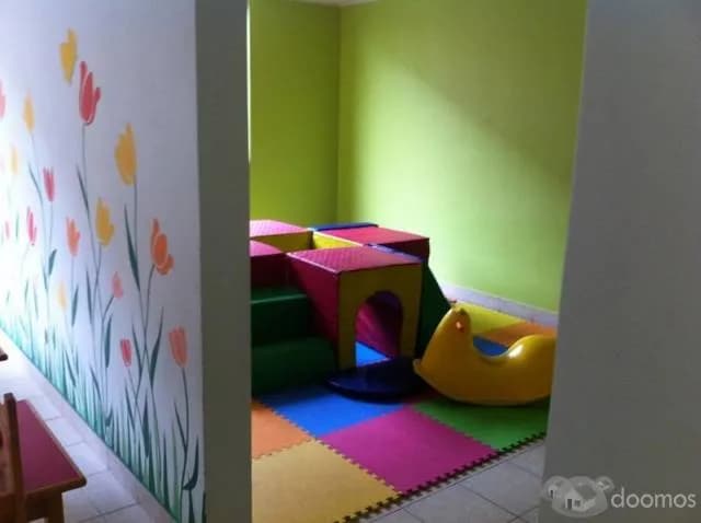ACOGEDOR, CON AREAS COMUNES, A UNA CDRA. DE EMBAJADA — foto 3