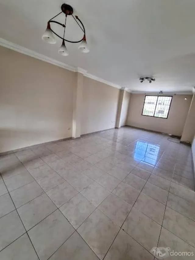 Se alquila departamento de 2 cuartos en Mirones - Cercado — foto 5