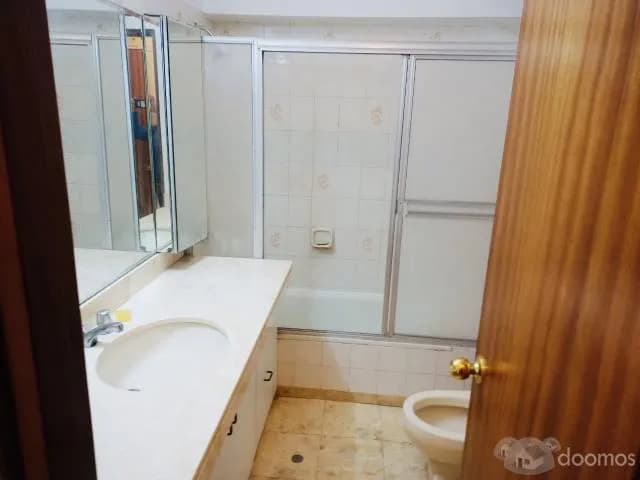 AMPLIO Y ACOGEDOR DPTO CON  AREAS COMUNES PISCINA, FRONTON — foto 2