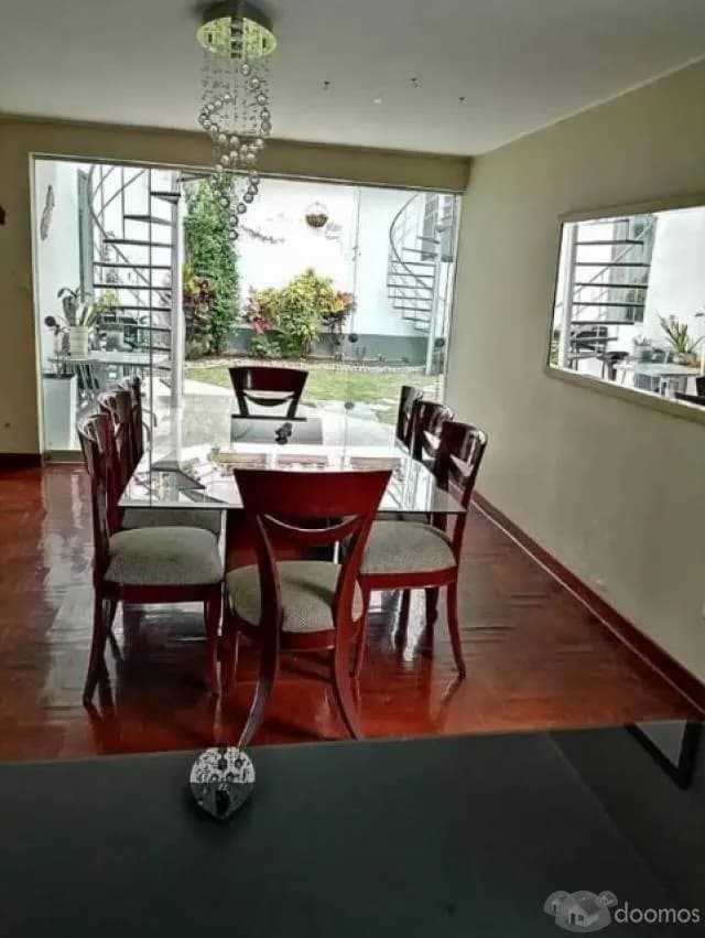 Venta de casa en Santiago de Surco — foto 1