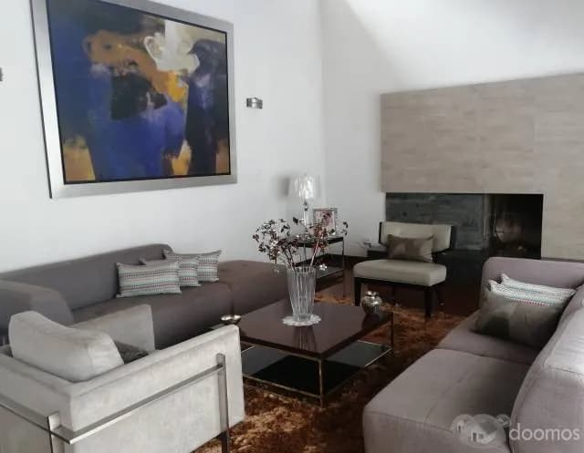 VENDO HERMOSA CASA EN EXCLUSIVA ZONA DE LA MOLINA — foto 1