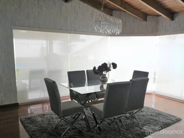 VENDO HERMOSA CASA EN EXCLUSIVA ZONA DE LA MOLINA — foto 3