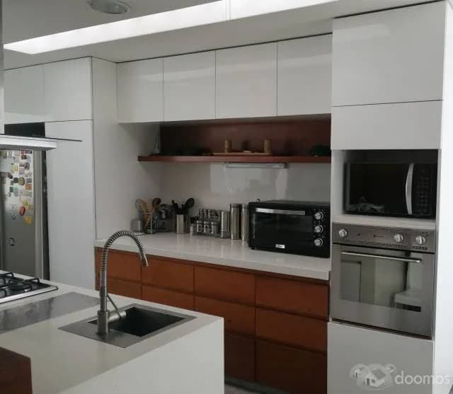 VENDO HERMOSA CASA EN EXCLUSIVA ZONA DE LA MOLINA — foto 6