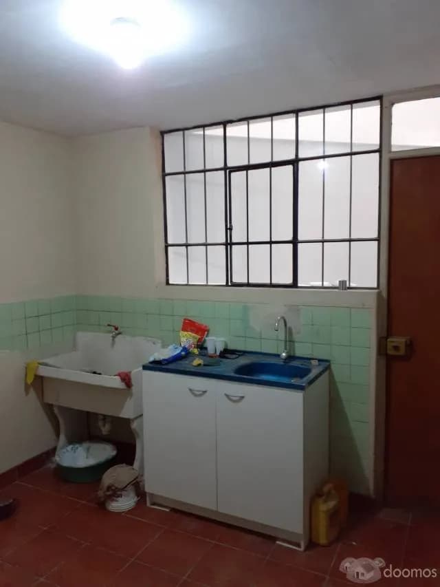 ALQUILO DPTO PRIMER PISO URB. ELIO — foto 2
