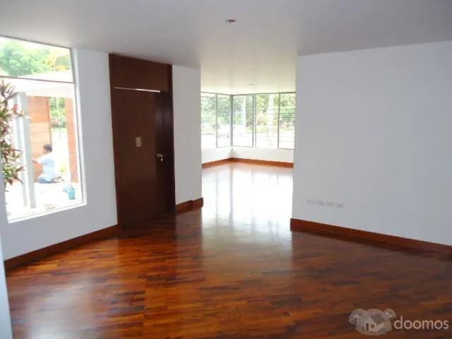 4Bedroom-2bathroom in a great Location — foto 1