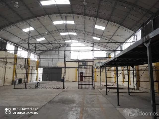 VENTA ó ALQUILER DE ALMACÉN DE 2000 MT2 (AC. 2800 MT2) — foto 2