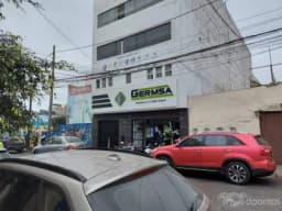 Terreno de 300 m2 en Surquillo Zona altamente comercial entre Angamos y República de Panamá Ofertable