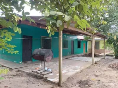 Alquilo  y/O. Vendo  960 m2  6 Dormitorios
