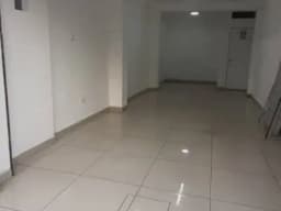 SE ALQUILA LOCAL COMERCIAL en un 1ER PISO Y PLENA AVENIDA