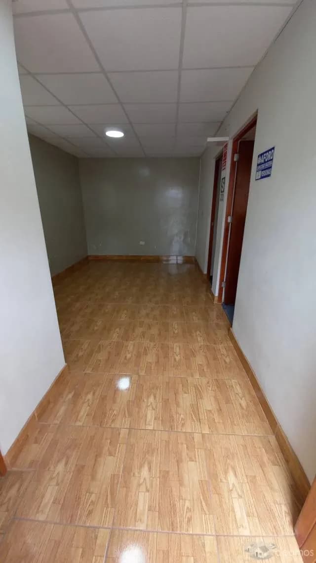 LINDA OFICINA EN SURCO - SAN ROQUE — foto 3