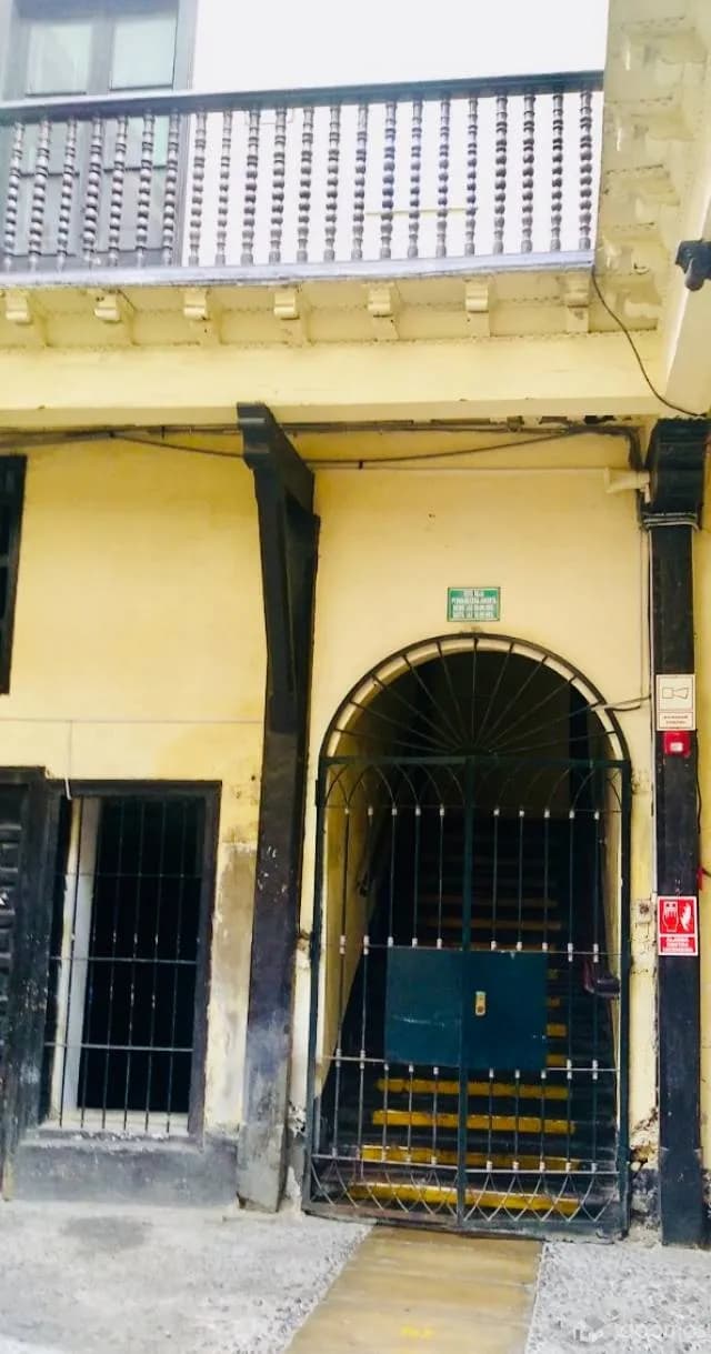 Casona de dos pisos en el Centro Historico de Lima — foto 2