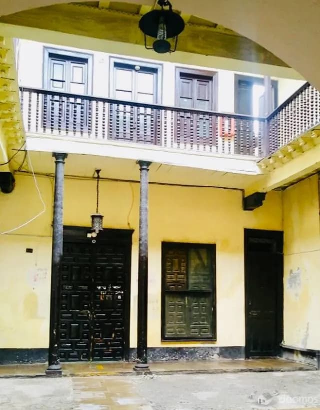Casona de dos pisos en el Centro Historico de Lima — foto 3
