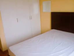 DEPARTAMENTO TOTALMENTE AMOBLADO FRENTE AL PARQUE, ZONA RESIDENCIAL DE SURQUILLO (CERCA A AV. PRINCIPAL) EN ALQUILER -SIN COCHERA- 2250 S/