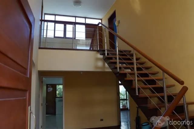 VENDO HERMOSA CASA EN CORPAC — foto 1