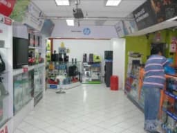 VENDO LOCAL COMERCIAL, COMPUPLAZA.