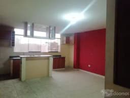 DEPARTAMENTO CON MUY BUENA UBICACION EN COMAS