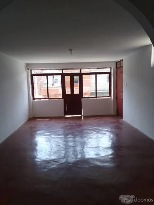 Alquiler de Departamento Amplio en 2do Piso — foto 7