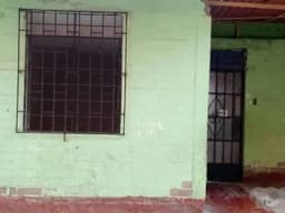 Casa en venta como terreno en Villa El Salvador