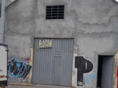 Local Comercial en la Avenida Wiesse