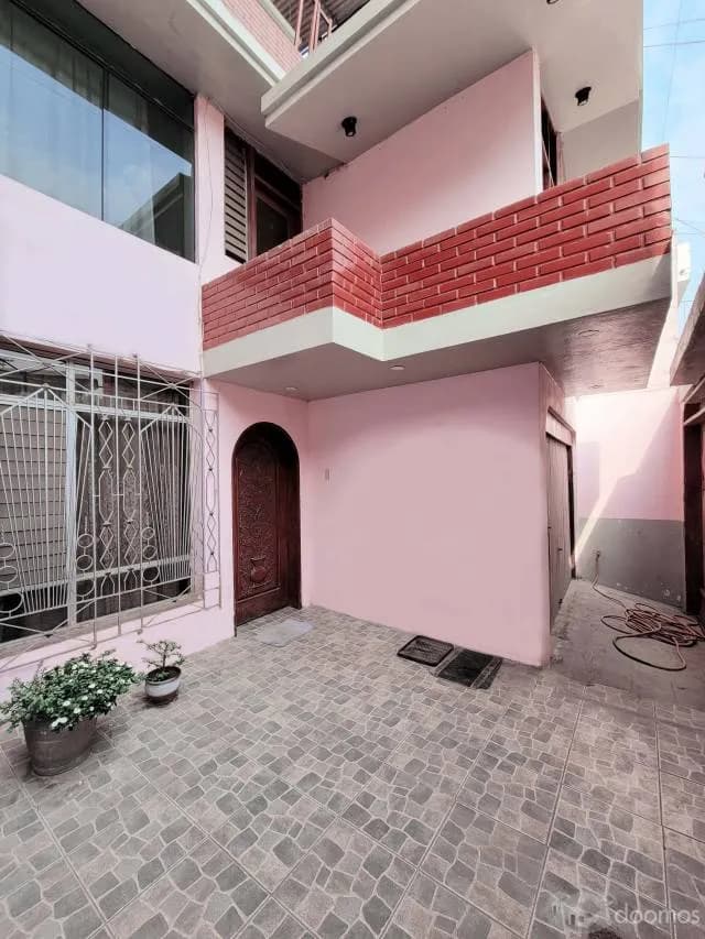 Casa 3 Pisos - Urb. La Floresta de Pro - Los Olivos — foto 3