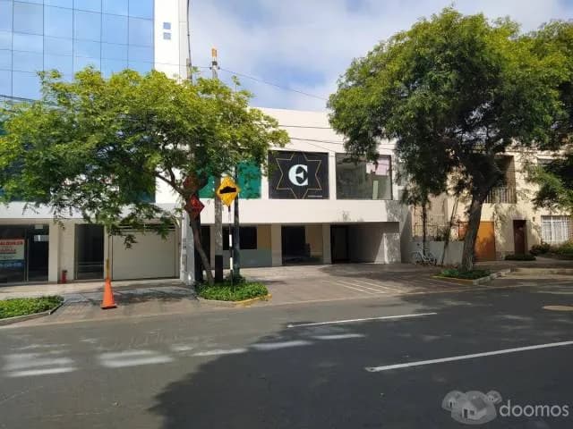 LOCAL COMERCIAL EN VENTA — foto 3