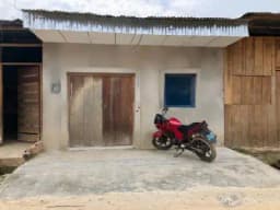 VENDO ACOGEDORA CASA Y GRANDE A PRECIO ECONOMICO EN SOLES