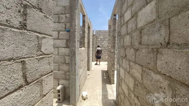 VENTA DE LOTES Y CASAS CONSTRUIDA SIN TECHO — foto 1