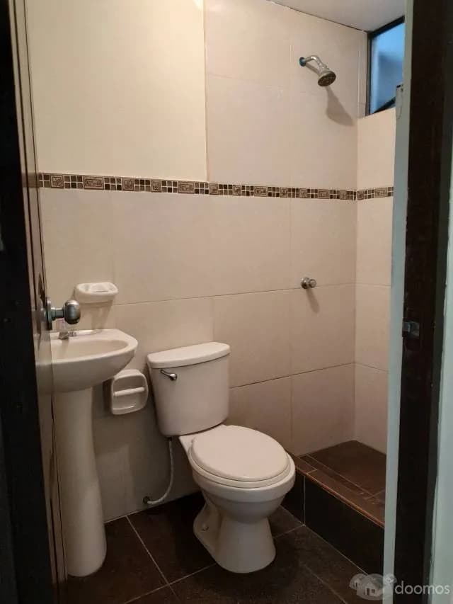 ALQUILO DEPARTAMENTO SEGUNDO PISO EN CHORRILLOS — foto 7