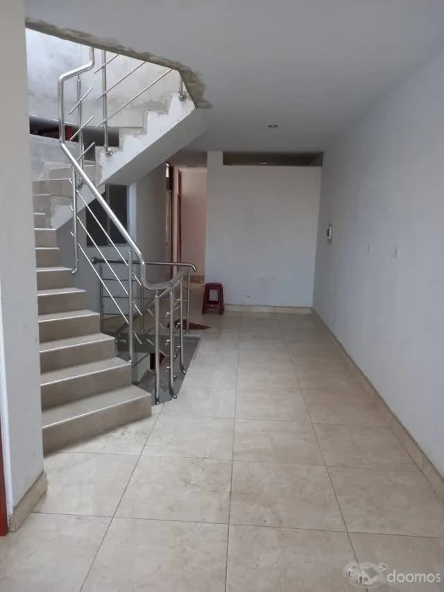 VENTA DE CASA DE 2 PISOS NUEVA DE OCACION — foto 4