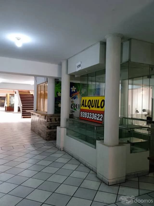 LOCAL COMERCIAL CC LA ROTONDA/ BUEN PRECIO — foto 2
