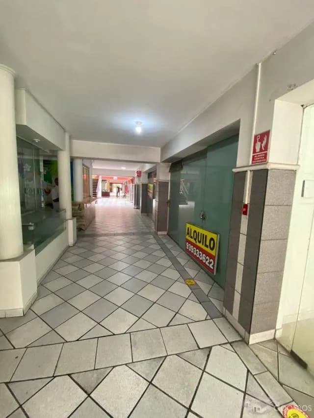 LOCAL COMERCIAL CC LA ROTONDA/ BUEN PRECIO — foto 4