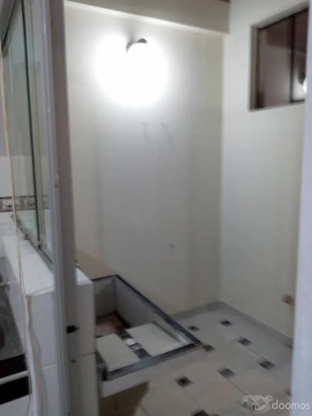ALQUILO CASA DE 2 PISOS — foto 4