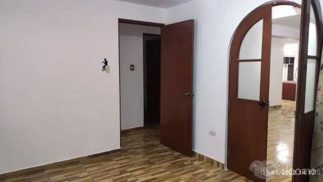 VENTA DEPARTAMENTO 2DO PISO - AV. JOSE GRANDA CDRA 35 SMP-LIMA — foto 5