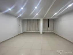 ALQUILER DE LOCAL COMERCIAL AVENIDA DOMINICOS 2DO PISO