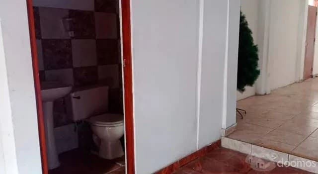 Se Alquila Local Comercial Excelente Ubicación — foto 1