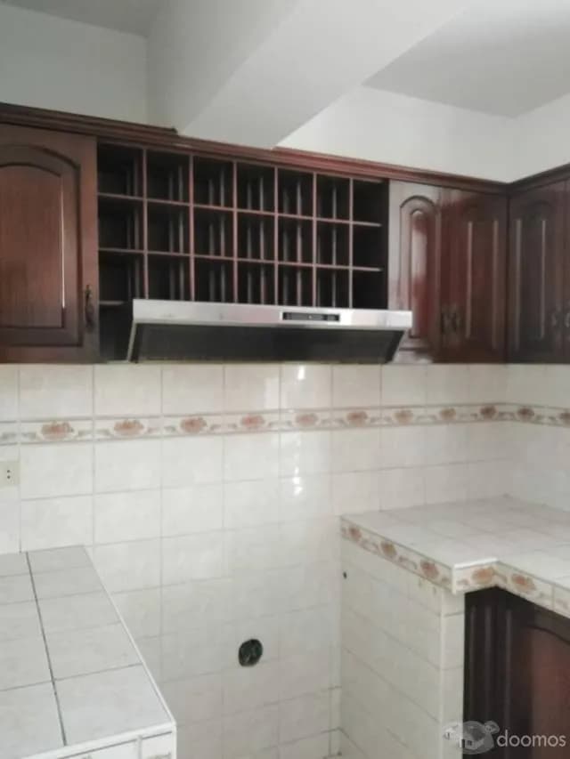 Duplex en Av Pardo Excelente ubicacion — foto 4