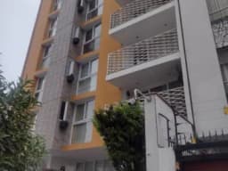 Alquilo depa amplio y funcional 7to piso balcón exterior. Mantenimiento 400 soles