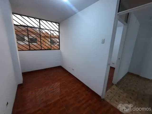 Vendo Amplio Departamento en Urb. La Alborada COMAS. — foto 6
