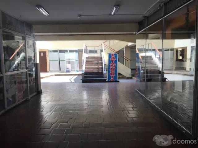 Vendo local Vitrina en Miraflores — foto 2