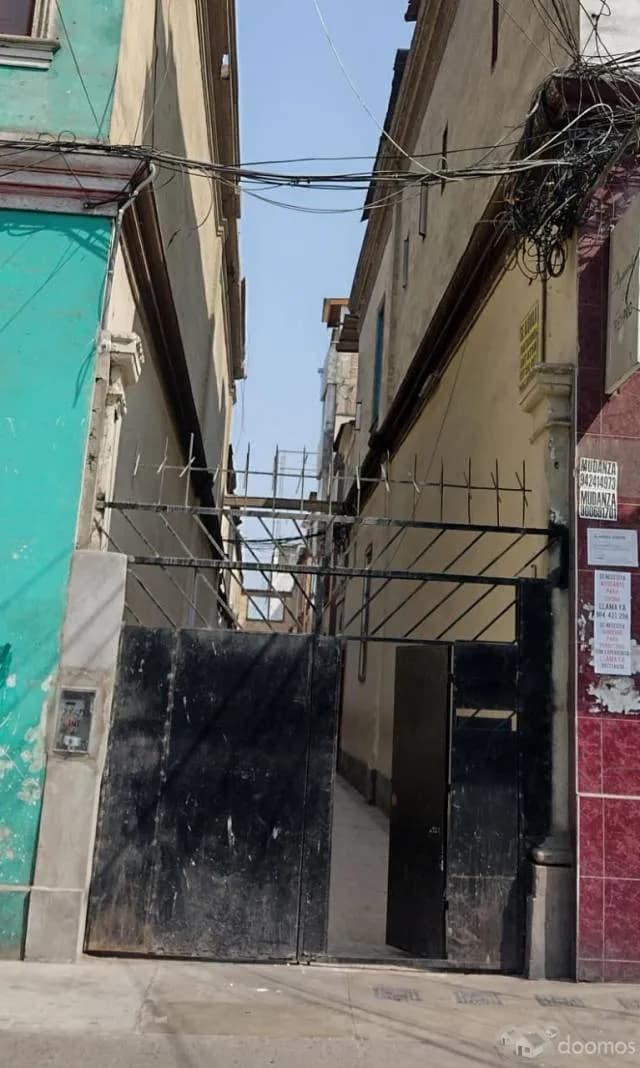 GRAN OFERTA!! CASA PARA VIVIR O PARA ALMACEN — foto 1