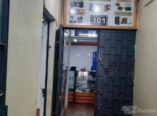 ALMACÉN EN EL CENTRO DE LIMA — foto 1