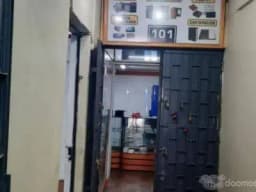 ALMACÉN EN EL CENTRO DE LIMA