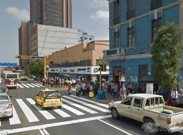 ALMACÉN EN EL CENTRO DE LIMA — foto 3